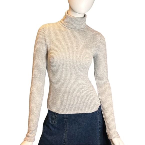 Lulus Tops - Lulus Gray Ribbed Long Sleeve Turtleneck Top Small